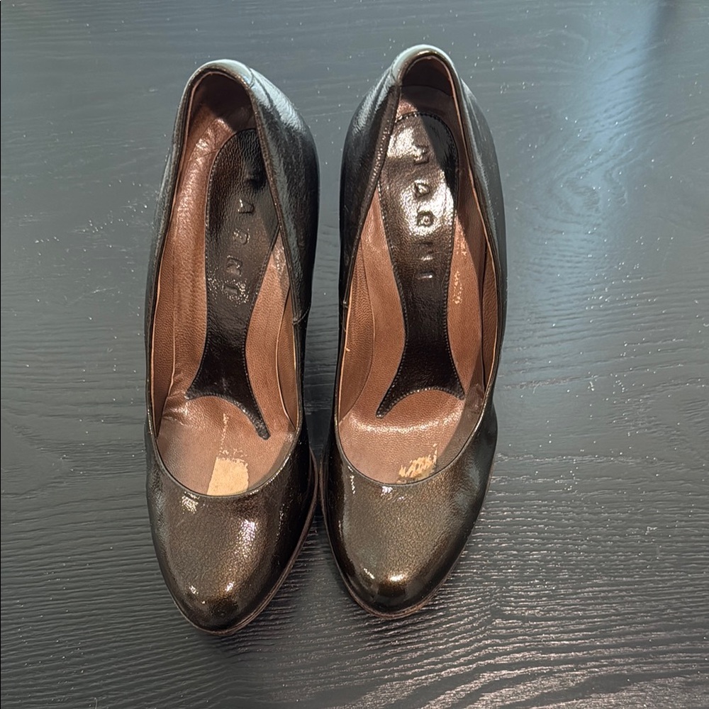 Marni Black Heels Classic Design